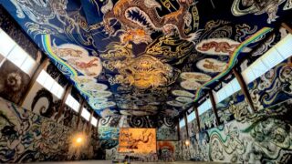 【寝転がってみる美術館?】廃校を美術館にした、山梨県の工藤耀日美術館がすごかった